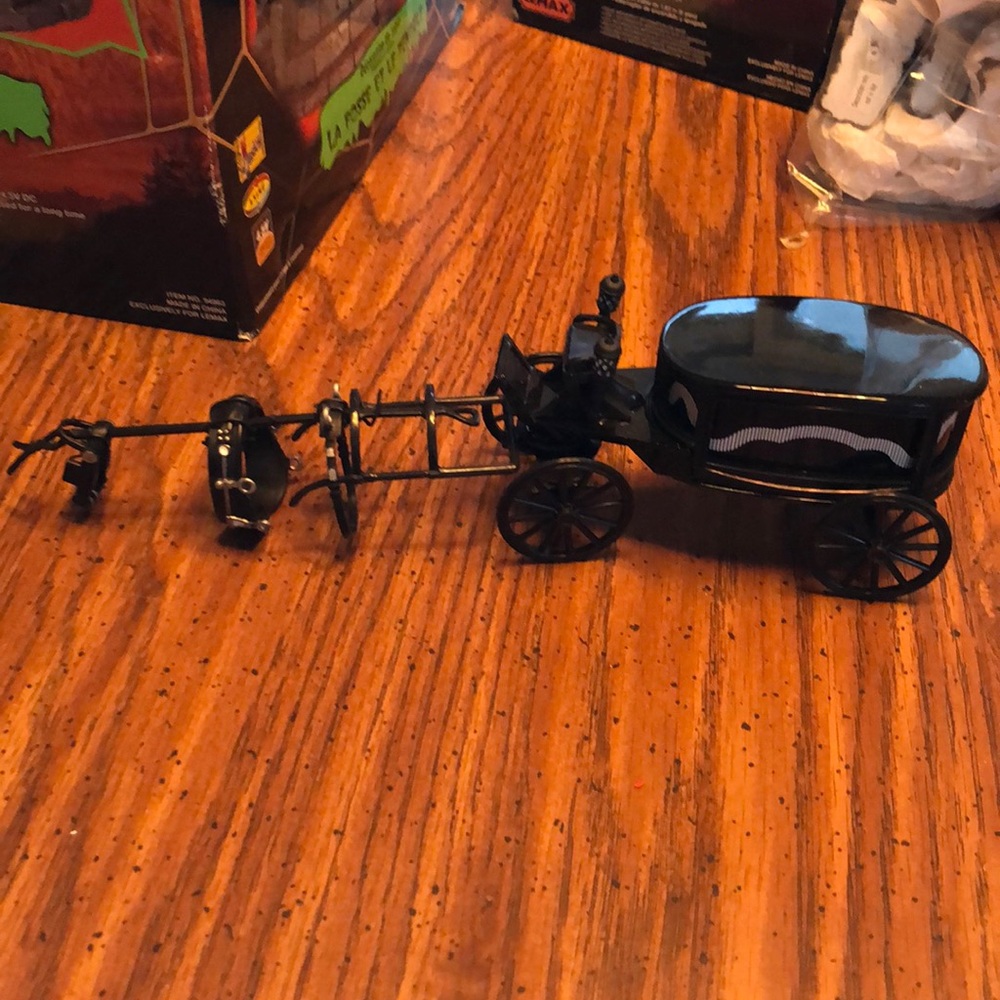 Halloween Village: Horseless Carriage